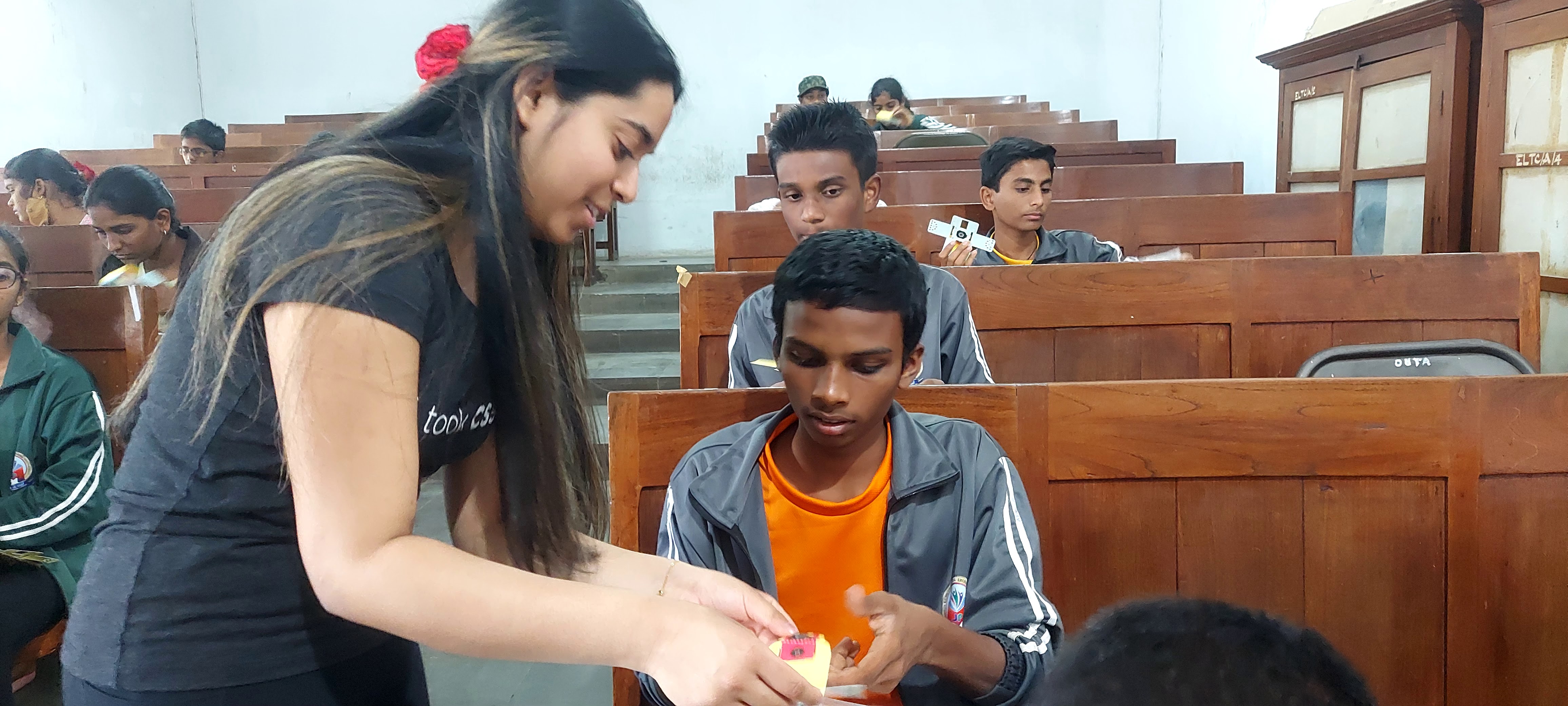 shefali-foldscope.jpg